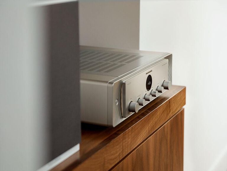 Hi-Fi Closeup Hi-Fi Closeup