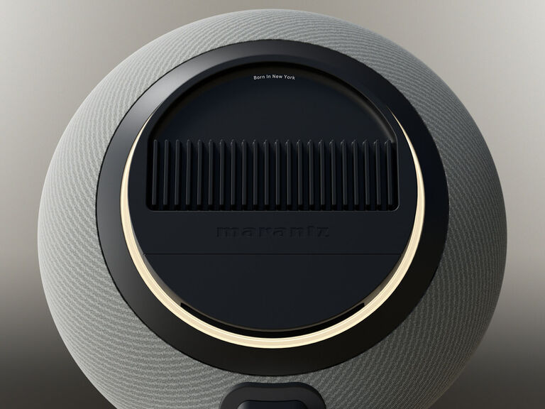metal heat sink around the back of the Marantz Horizon