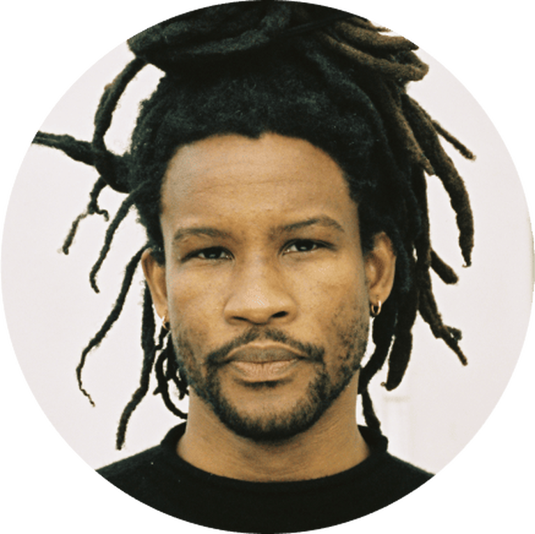 Akinola Davis Jr -  playlist
