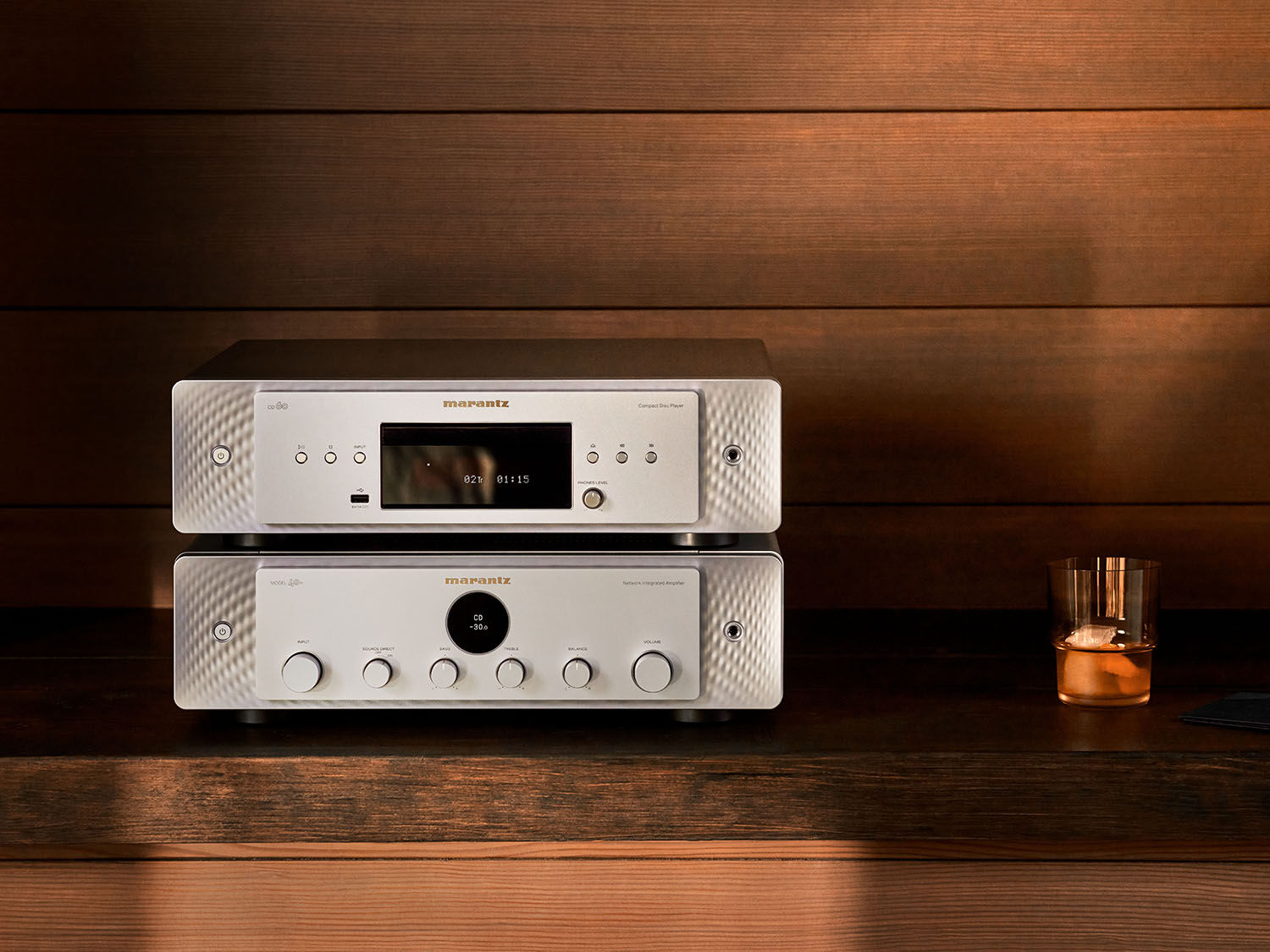 CD 60 - Plays Hi-Res Audio USB Sources